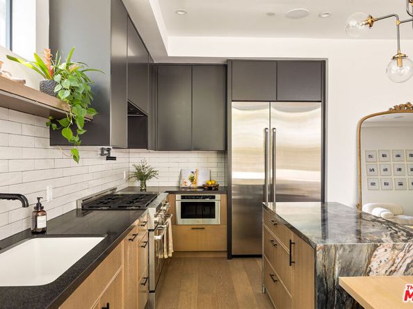 1927 18th Street C, Santa Monica CA 90404