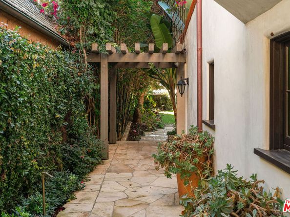 705 Palisades Beach Road, Santa Monica CA 90402