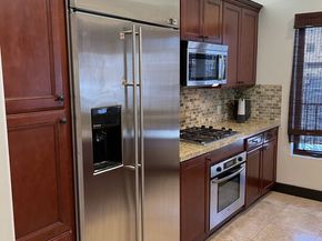 1215 Armacost Avenue 302, Los Angeles CA 90025