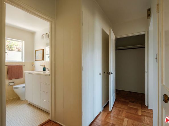 5273 Village, Los Angeles CA 90016