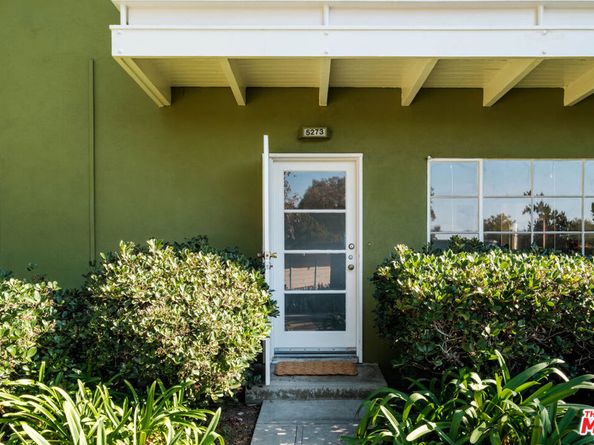 5273 Village, Los Angeles CA 90016