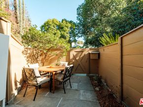 5273 Village, Los Angeles CA 90016