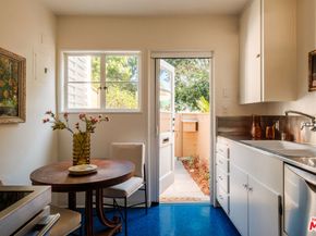 5273 Village, Los Angeles CA 90016