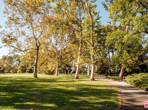 5273 Village, Los Angeles CA 90016