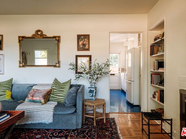 5273 Village, Los Angeles CA 90016