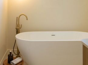 328 W Hillsdale Street, Los Angeles CA 90302