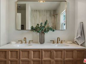 328 W Hillsdale Street, Los Angeles CA 90302