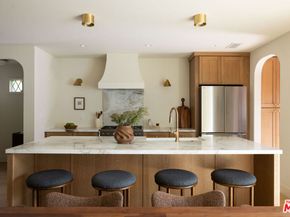 328 W Hillsdale Street, Los Angeles CA 90302