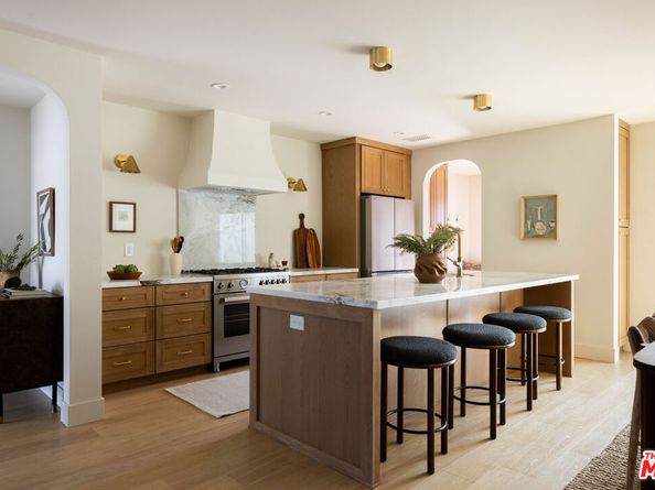 328 W Hillsdale Street, Los Angeles CA 90302