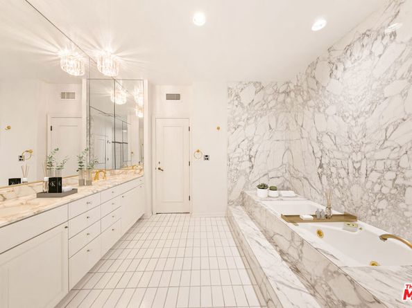 1220 Roxbury Drive 302, Los Angeles CA 90035