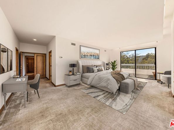 1220 Roxbury Drive 302, Los Angeles CA 90035