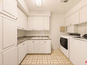 1220 Roxbury Drive 302, Los Angeles CA 90035