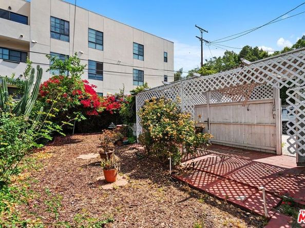 5021 Elmwood Avenue, Los Angeles CA 90004