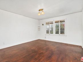 5021 Elmwood Avenue, Los Angeles CA 90004
