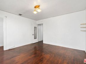 5021 Elmwood Avenue, Los Angeles CA 90004