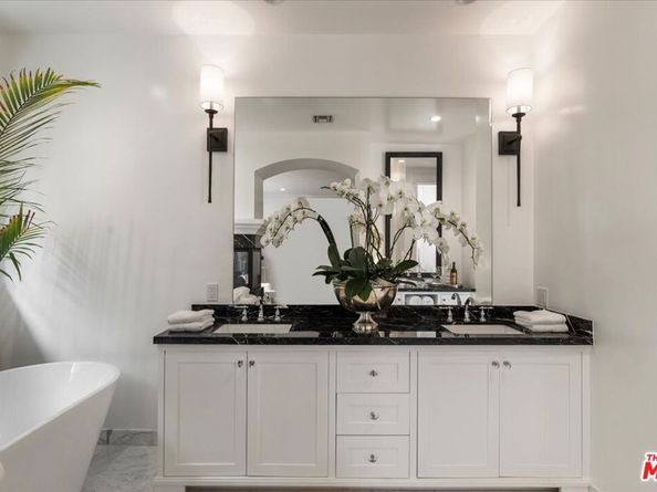 1664 Amherst Avenue, Los Angeles CA 90025