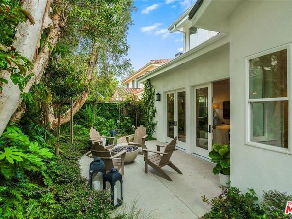 1664 Amherst Avenue, Los Angeles CA 90025