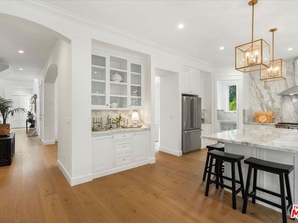 1664 Amherst Avenue, Los Angeles CA 90025