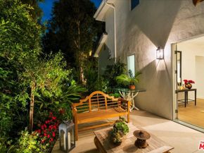 1664 Amherst Avenue, Los Angeles CA 90025