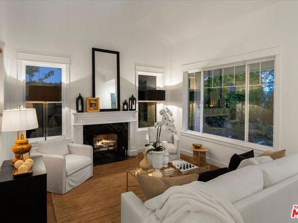 1664 Amherst Avenue, Los Angeles CA 90025