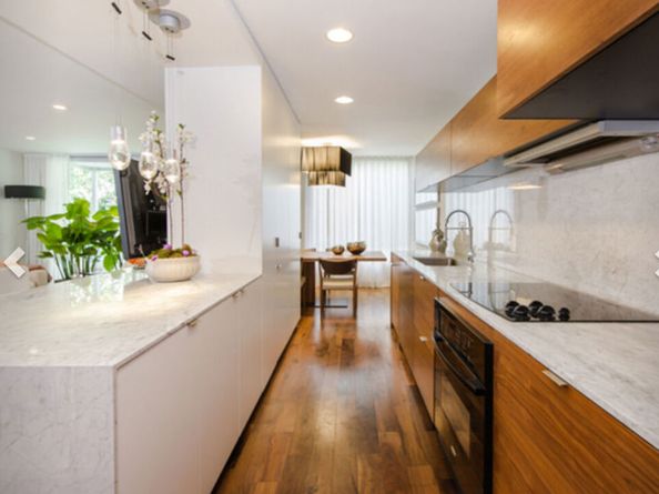 406 N Oakhurst Drive 204, Beverly Hills CA 90210