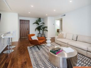 406 N Oakhurst Drive 204, Beverly Hills CA 90210