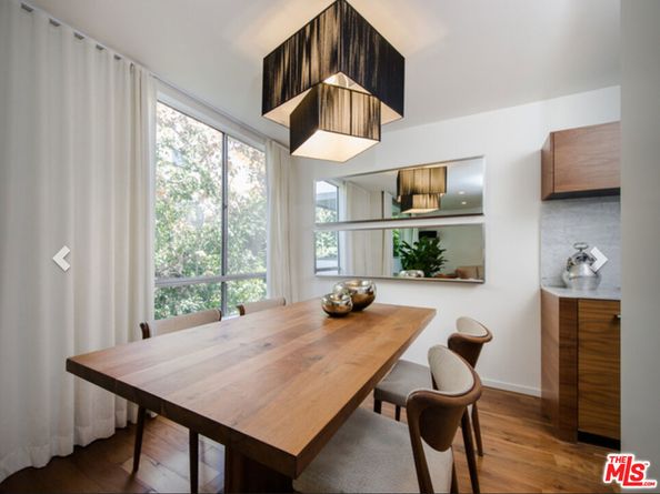 406 N Oakhurst Drive 204, Beverly Hills CA 90210