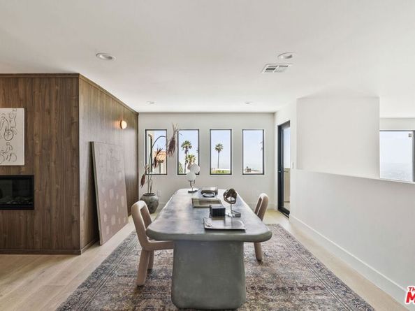 2380 Venus Drive, Los Angeles CA 90046