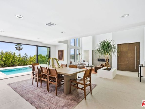 2380 Venus Drive, Los Angeles CA 90046