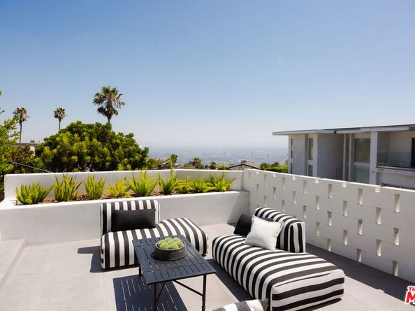 2380 Venus Drive, Los Angeles CA 90046