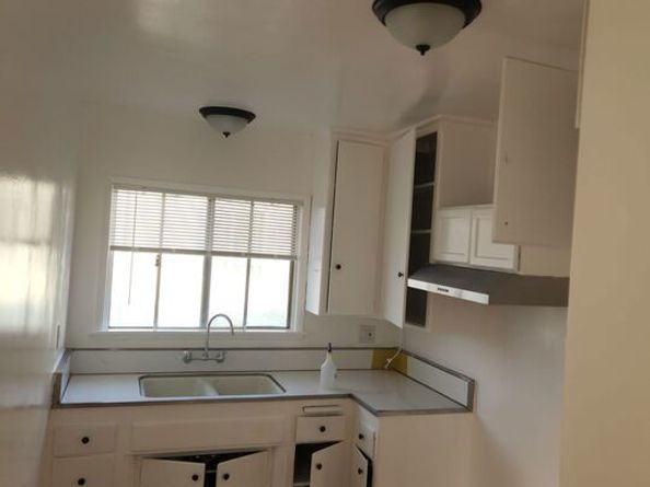 3305 W 21st Street 6, Los Angeles CA 90018