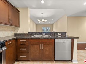 7100 Alvern Street 404, Los Angeles CA 90045