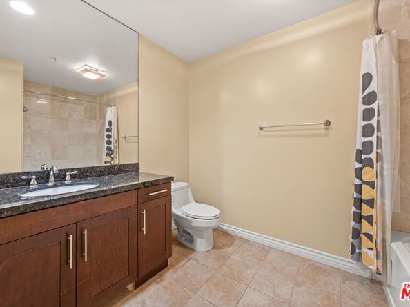 7100 Alvern Street 404, Los Angeles CA 90045