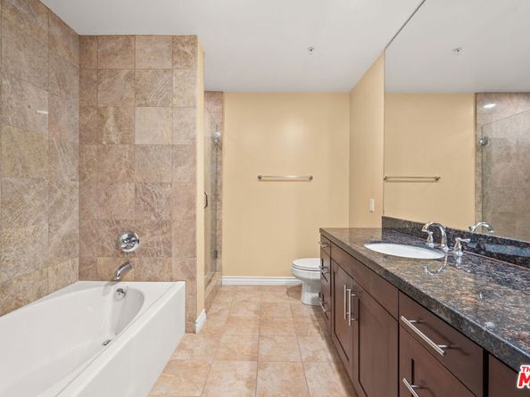7100 Alvern Street 404, Los Angeles CA 90045