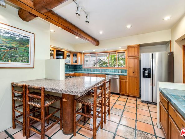 454 E Rustic Road, Santa Monica CA 90402