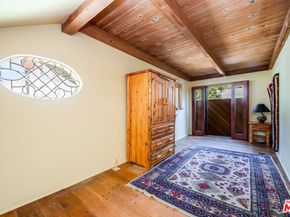 454 E Rustic Road, Santa Monica CA 90402