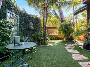 454 E Rustic Road, Santa Monica CA 90402