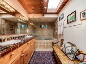 454 E Rustic Road, Santa Monica CA 90402