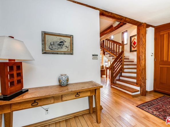 454 E Rustic Road, Santa Monica CA 90402