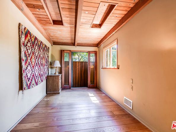 454 E Rustic Road, Santa Monica CA 90402
