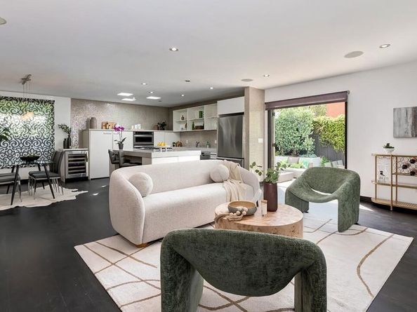 8616 Sherwood Drive, West Hollywood CA 90069