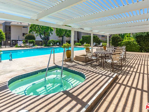 23914 De Ville Way D, Malibu CA 90265