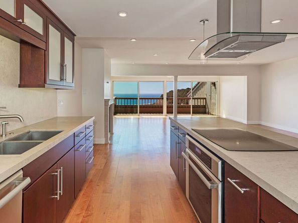 23914 De Ville Way D, Malibu CA 90265