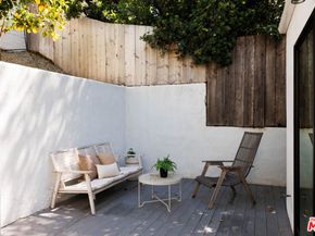 9843 Yoakum Drive, Beverly Hills CA 90210