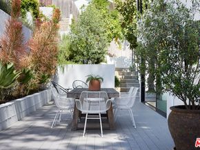 9843 Yoakum Drive, Beverly Hills CA 90210