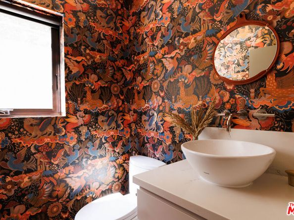 9843 Yoakum Drive, Beverly Hills CA 90210