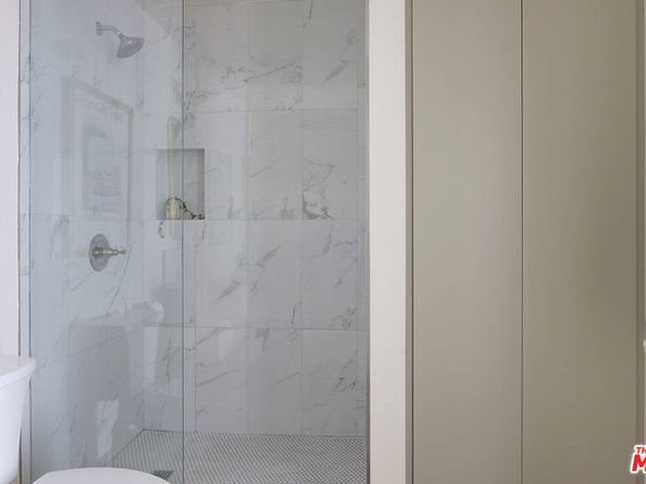 9843 Yoakum Drive, Beverly Hills CA 90210