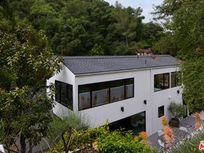 9843 Yoakum Drive, Beverly Hills CA 90210