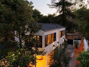 9843 Yoakum Drive, Beverly Hills CA 90210