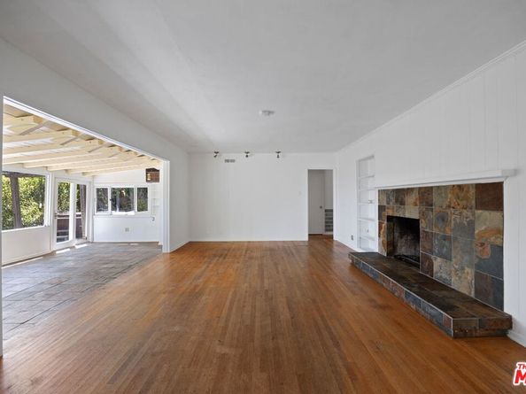3445 Beverly Glen Boulevard, Sherman Oaks CA 91423